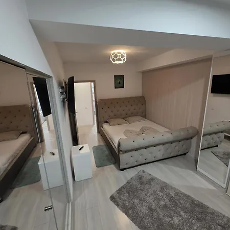 Nicolle Luxury Promenada Appartamento Craiova
